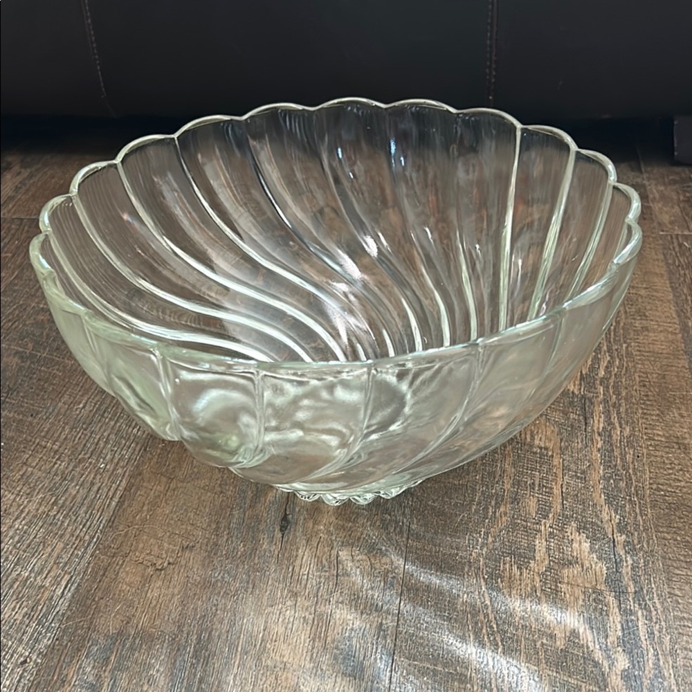 HAZEL ATLAS Colonial Swirl Shell‎ Punch Bowl clear glass Vintage